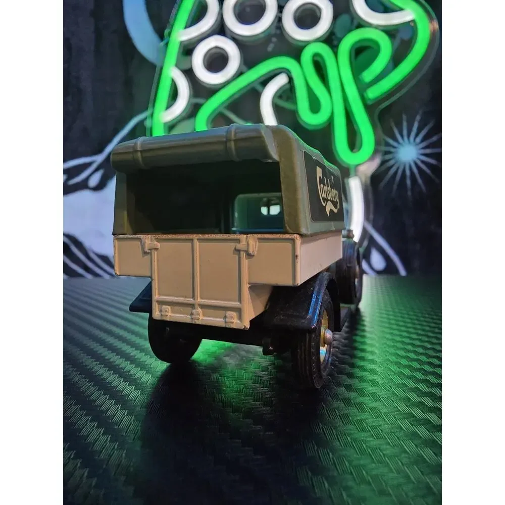 Matchbox Models of Yesteryear Y18 Crossley Carlsberg Delivery Truck 1973 England